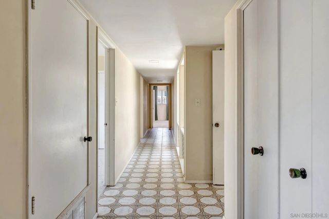 $2,100,000 | 8838 La Jolla Scenic Drive North, La Jolla, CA 92037