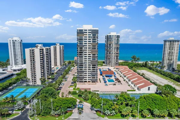 $5,000 | 4000 North Ocean Drive, Unit 703, Singer Island, FL 33404
