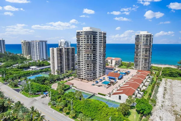 $5,000 | 4000 North Ocean Drive, Unit 703, Singer Island, FL 33404