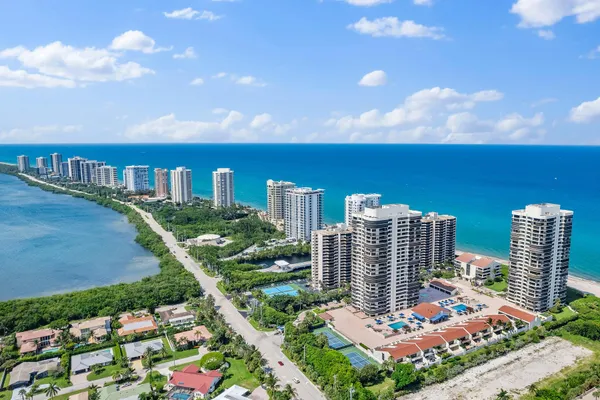 $5,000 | 4000 North Ocean Drive, Unit 703, Singer Island, FL 33404