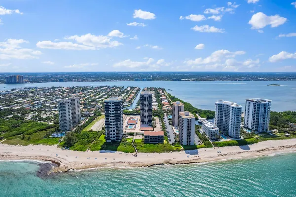 $5,000 | 4000 North Ocean Drive, Unit 703, Singer Island, FL 33404