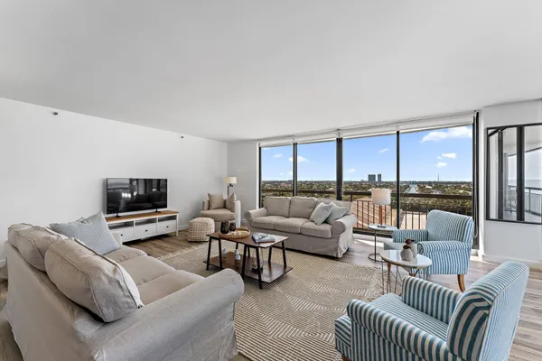 $5,000 | 4000 North Ocean Drive, Unit 703, Singer Island, FL 33404
