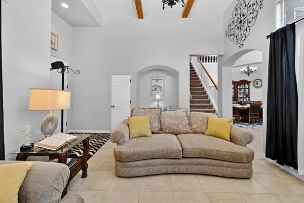 $629,000 | 8815 Laguna Drive, Chowchilla, CA 93610