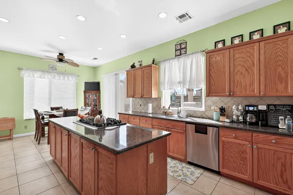 $629,000 | 8815 Laguna Drive, Chowchilla, CA 93610