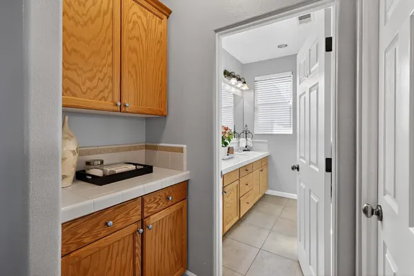 $629,000 | 8815 Laguna Drive, Chowchilla, CA 93610