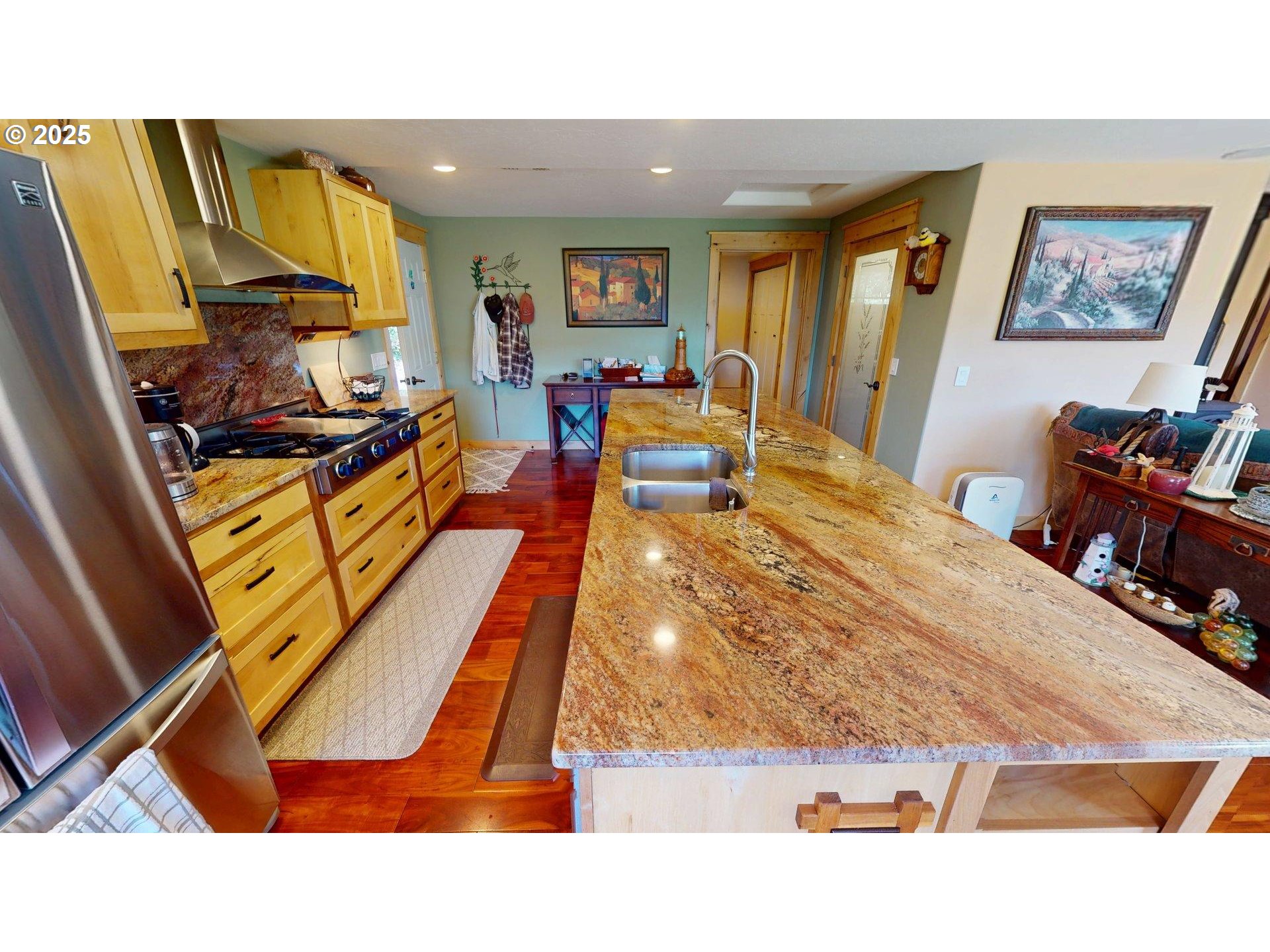 95800 Timber Hill Road Gold Beach, OR 97444 - Photo 21 of 47 Kitchen