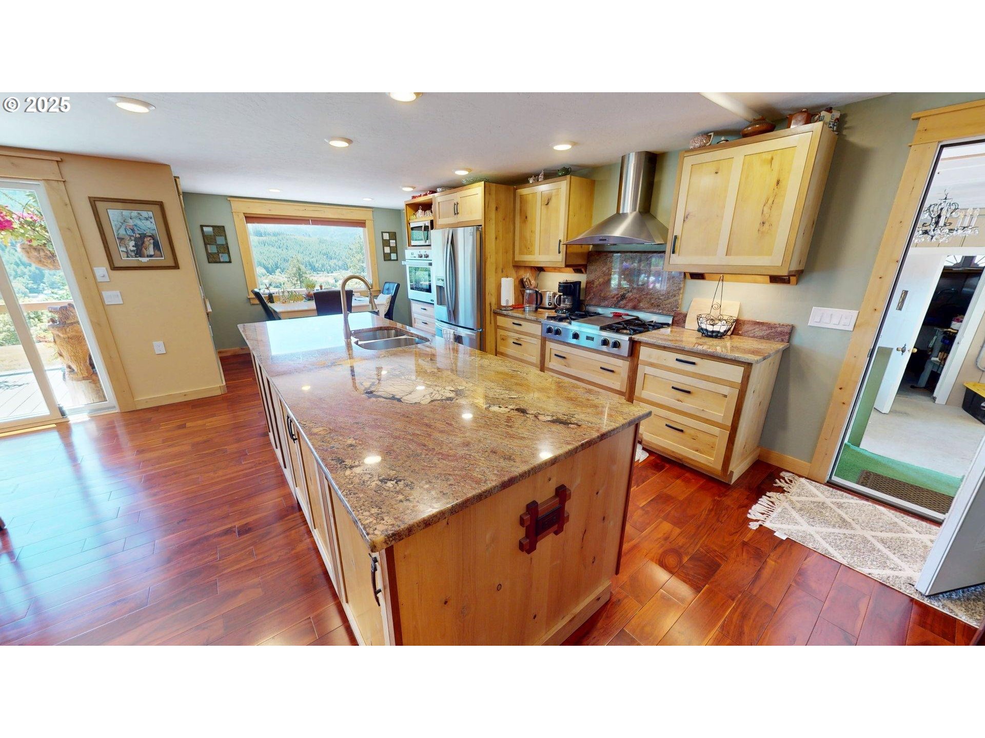 95800 Timber Hill Road Gold Beach, OR 97444 - Photo 22 of 47 Kitchen