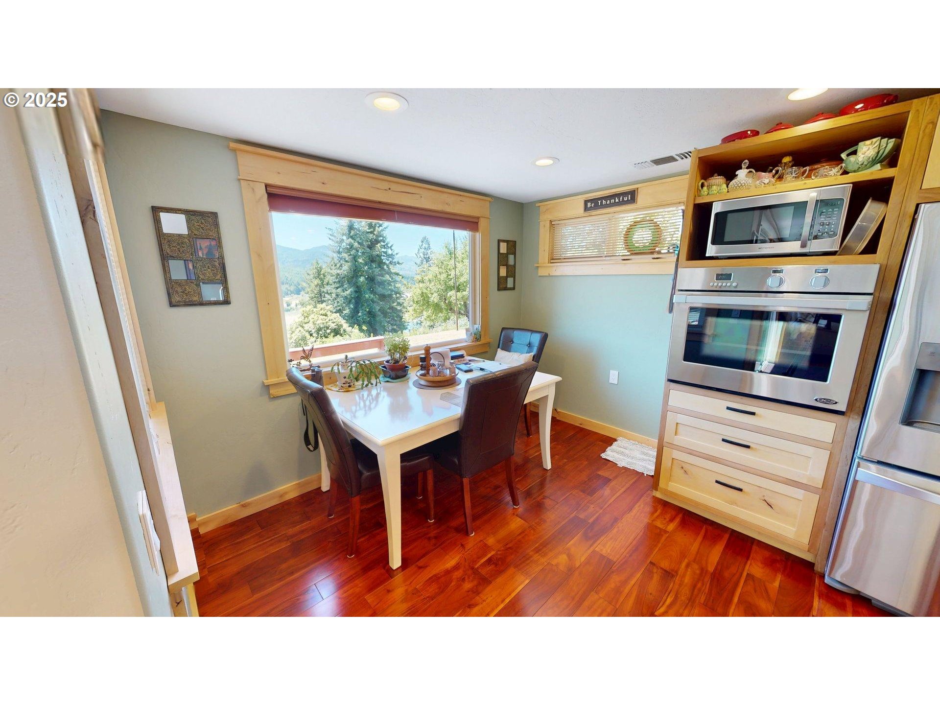 95800 Timber Hill Road Gold Beach, OR 97444 - Photo 8 of 47 Kitchen