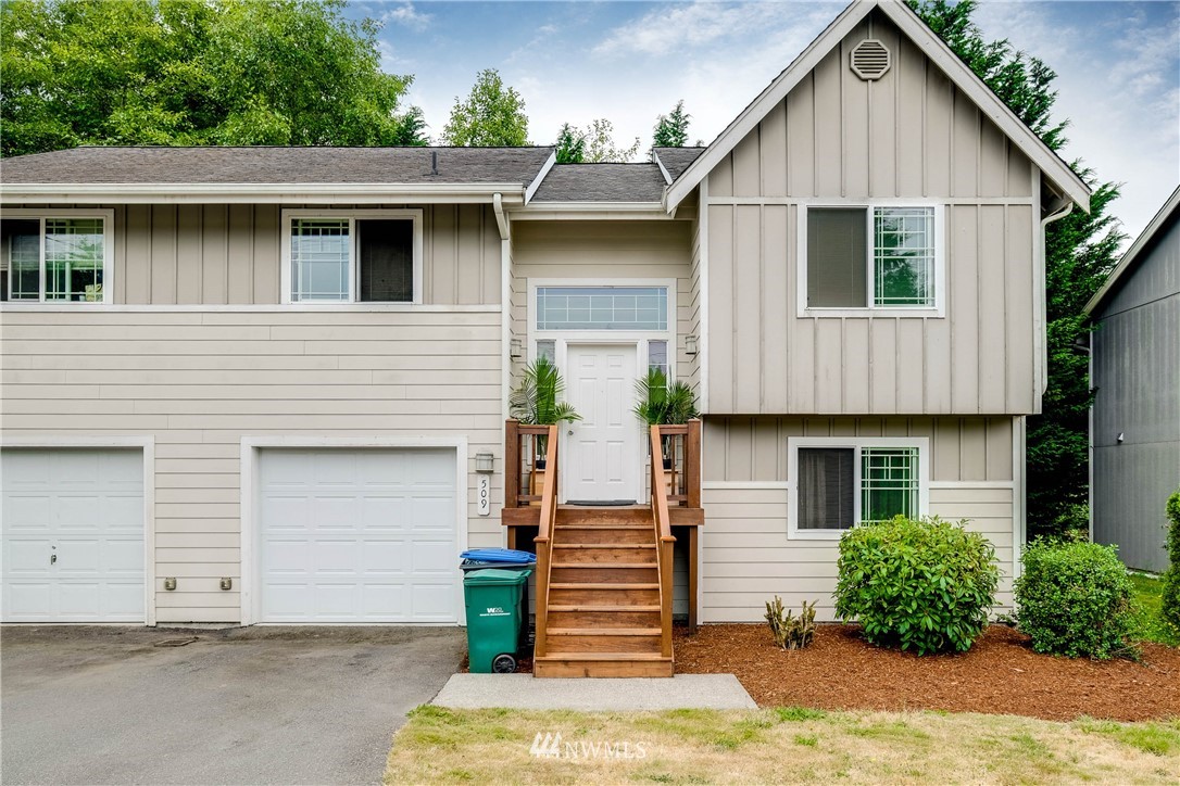 509 Northeast Riddell Road Bremerton, WA 98310 - Photo 2 of 34 Gallery Image 2