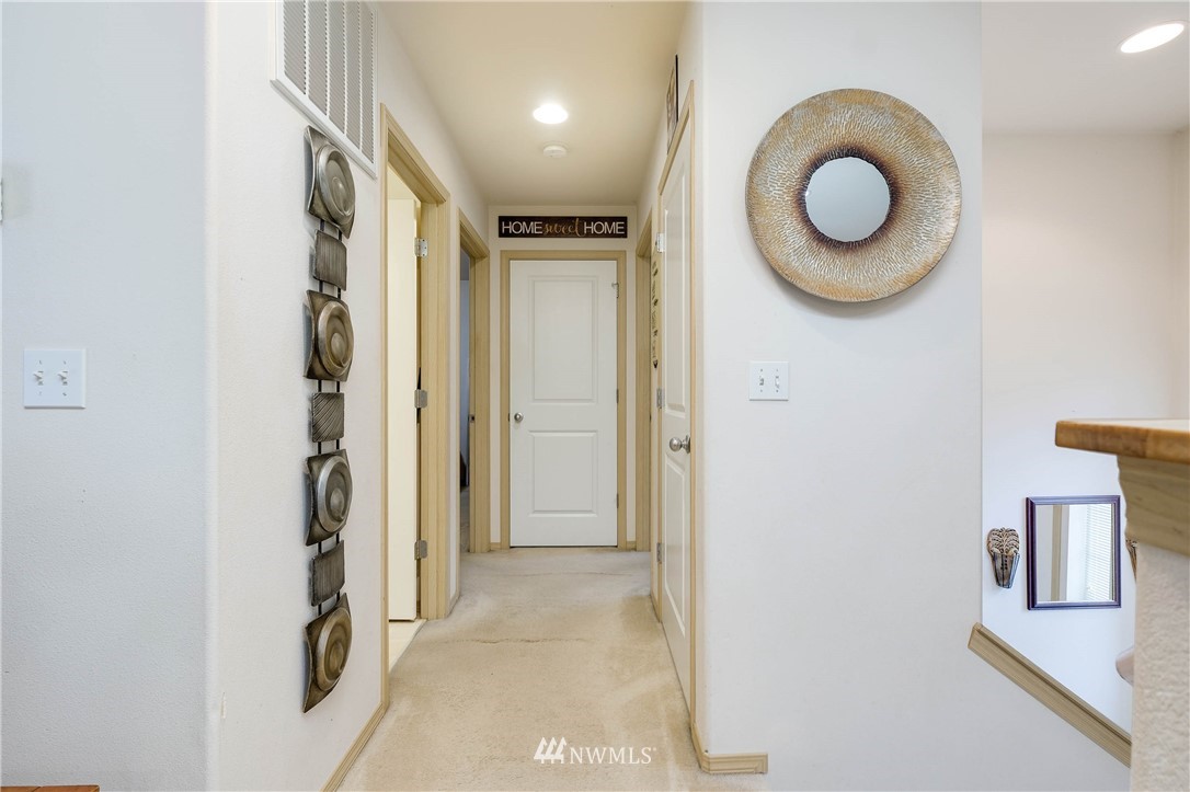 509 Northeast Riddell Road Bremerton, WA 98310 - Photo 18 of 34 Gallery Image 18