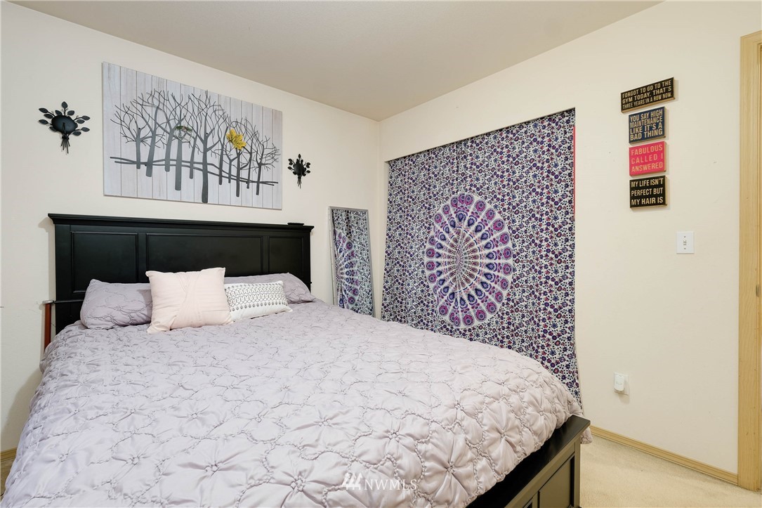 509 Northeast Riddell Road Bremerton, WA 98310 - Photo 20 of 34 Gallery Image 20