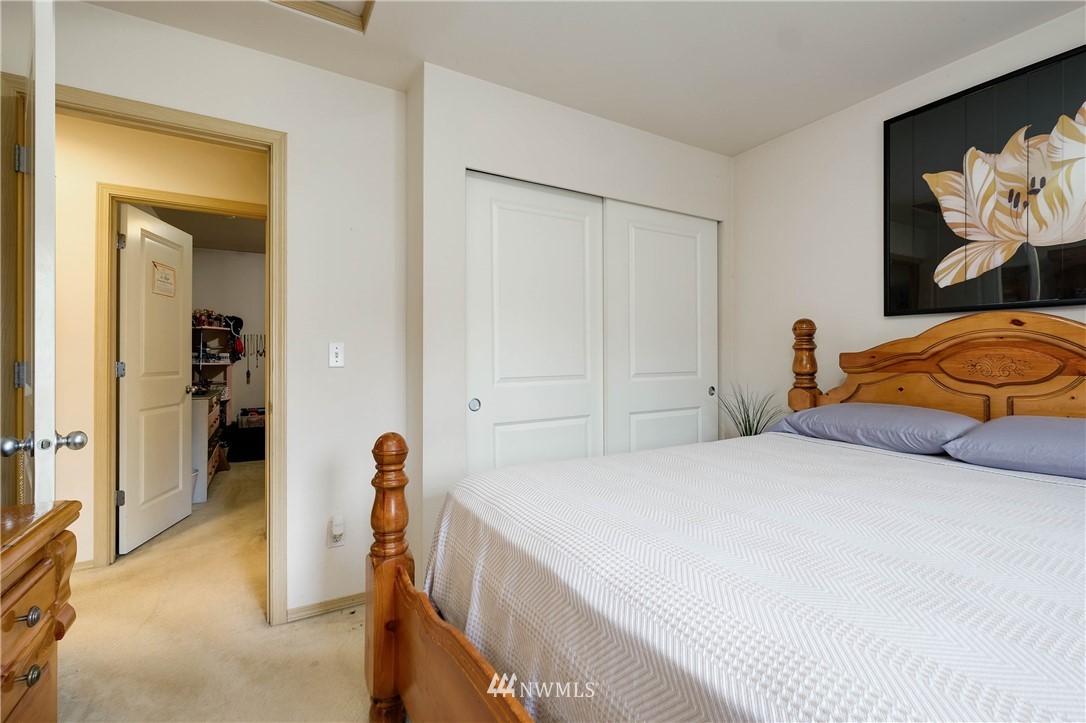 509 Northeast Riddell Road Bremerton, WA 98310 - Photo 22 of 34 Gallery Image 22