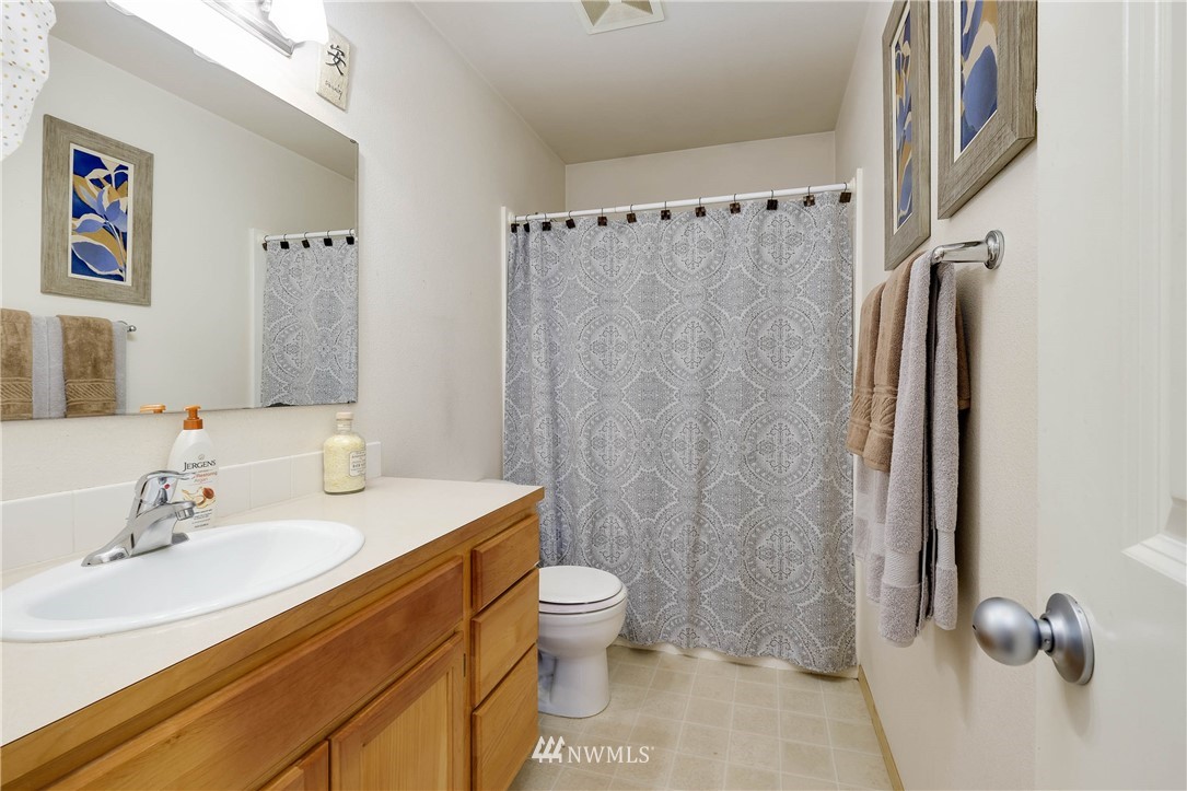 509 Northeast Riddell Road Bremerton, WA 98310 - Photo 23 of 34 Gallery Image 23