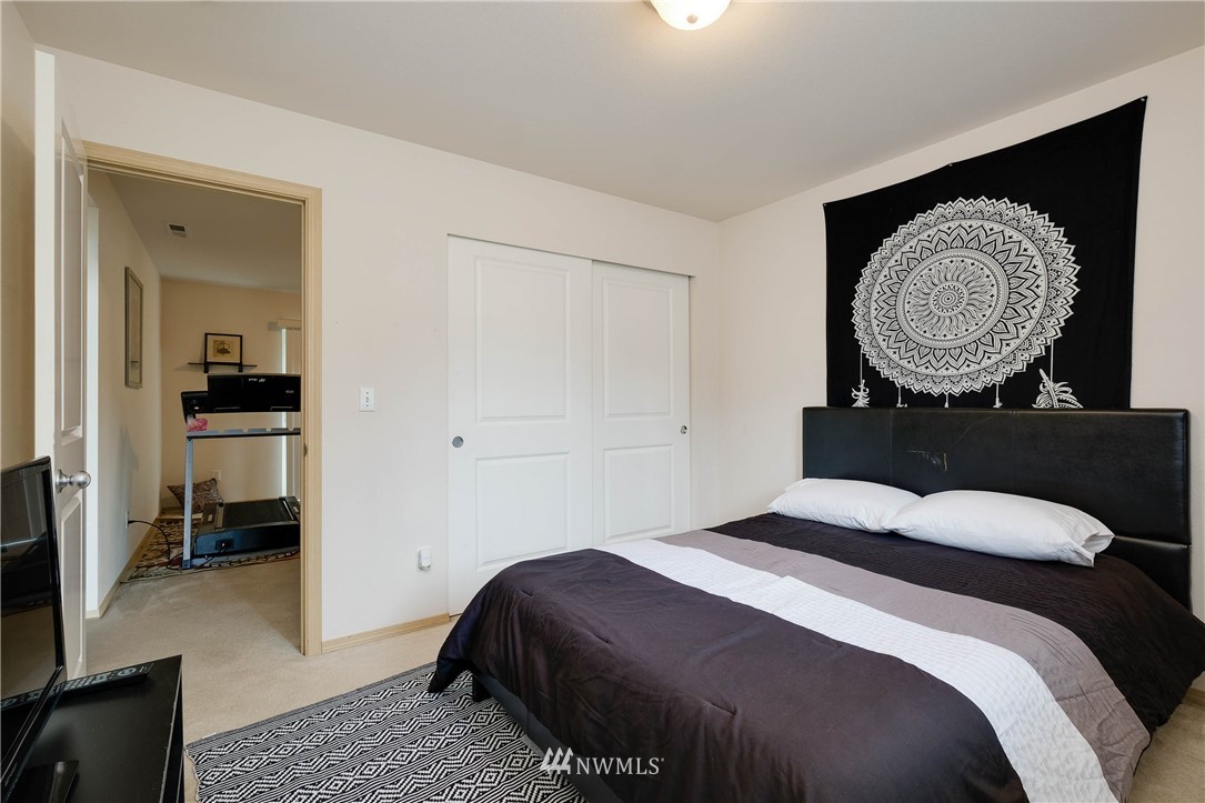 509 Northeast Riddell Road Bremerton, WA 98310 - Photo 28 of 34 Gallery Image 28