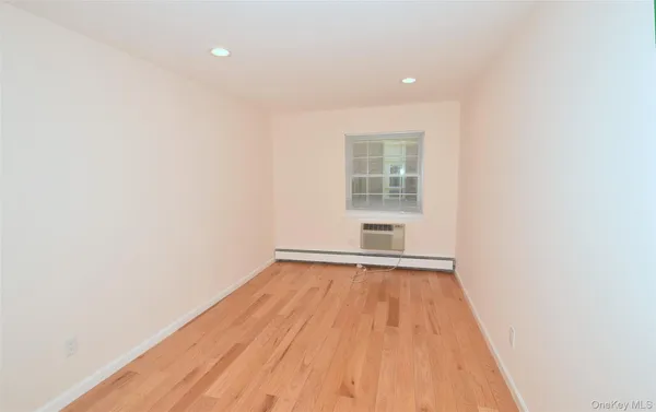 $2,700 | 206-14 Emily Road, Unit 42L | Bay Terrace