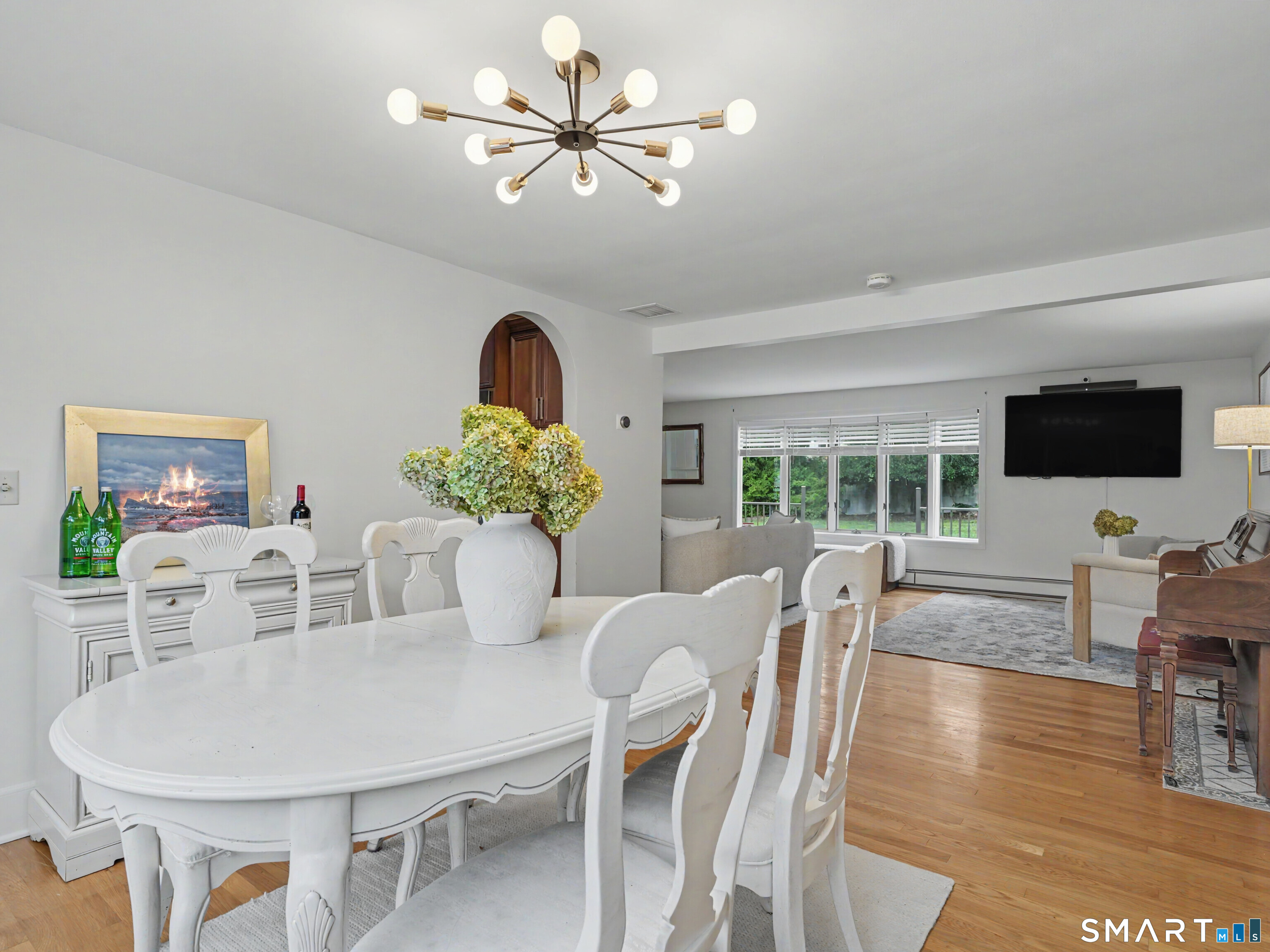 121 Parry Road Stamford, CT 06907 - Photo 8 of 40 Dining room with views of pool