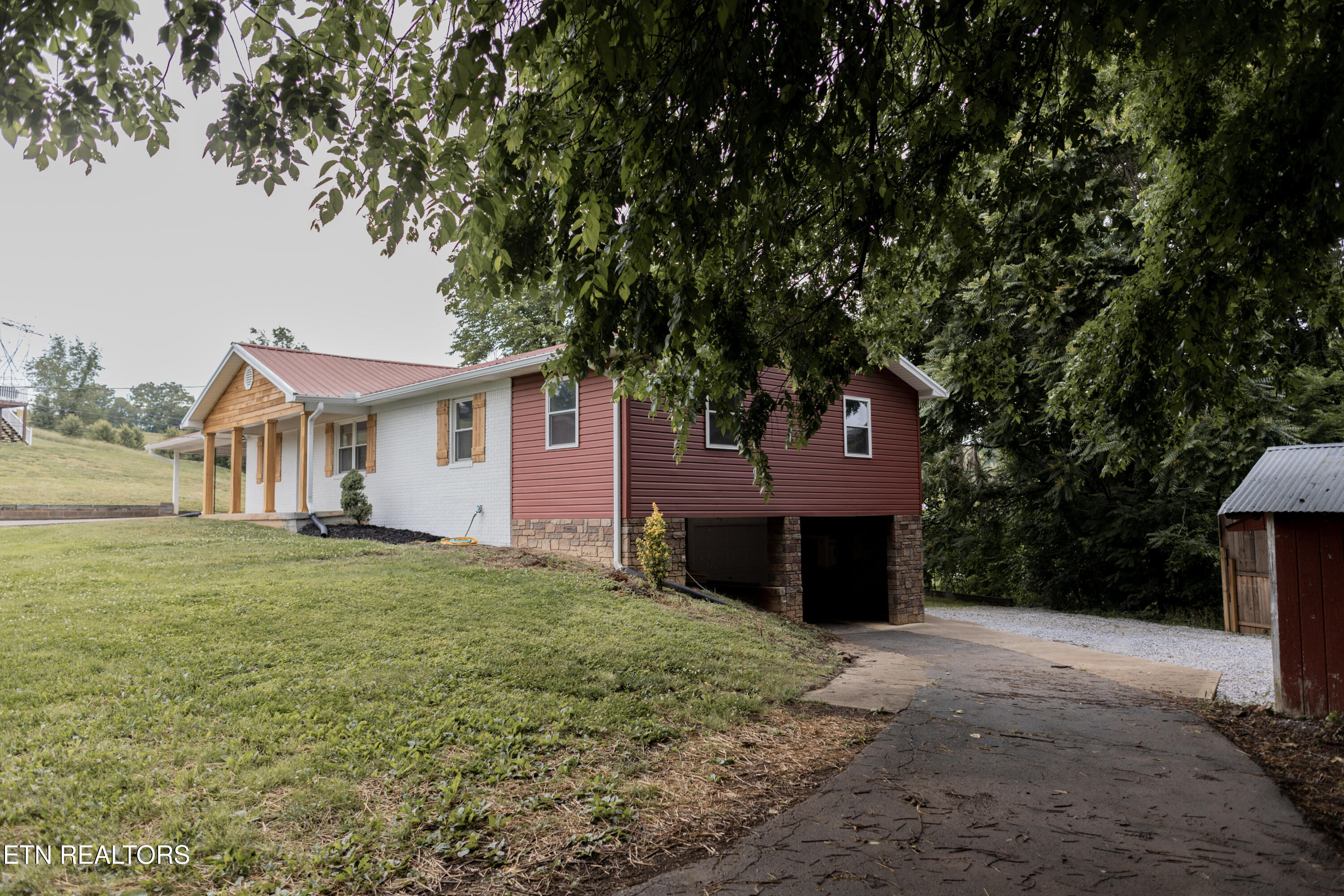 7288 Lakeshore Drive Rutledge, TN 37861 - Photo 8 of 56 Side