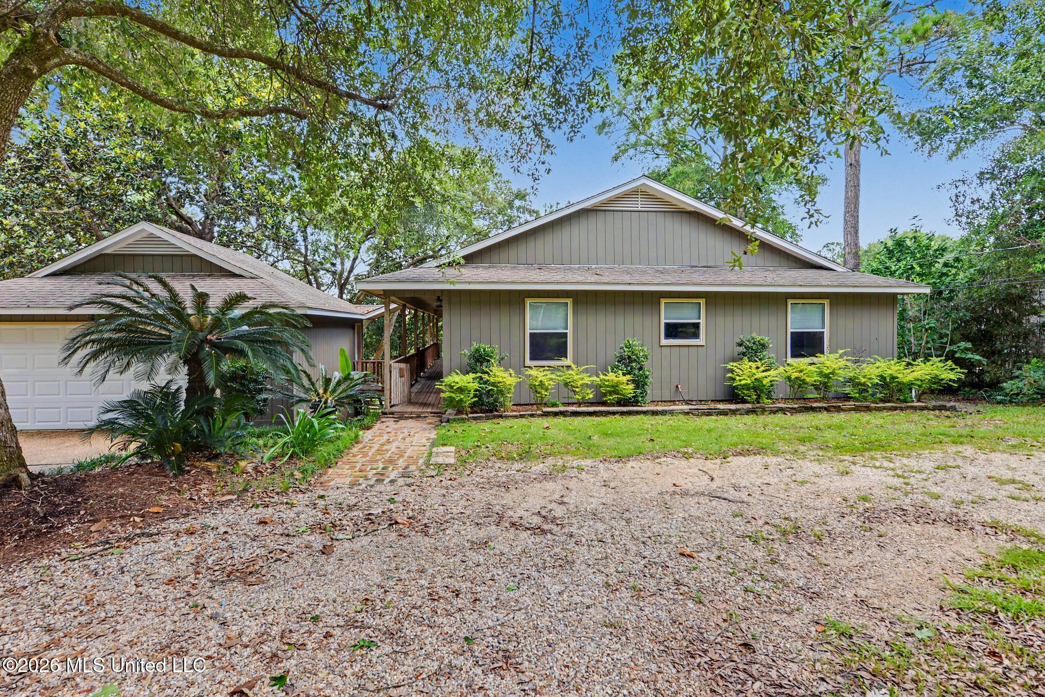 9813 Hidden Lake Road Vancleave, MS 39565 - Photo 1 of 24 001