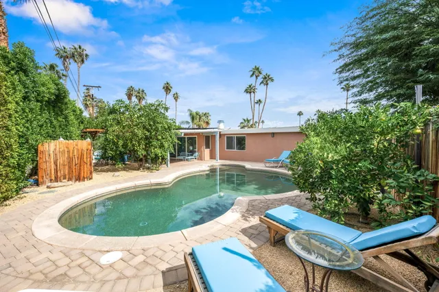$875,000 | 45496 Garden Square, Palm Desert, CA 92260