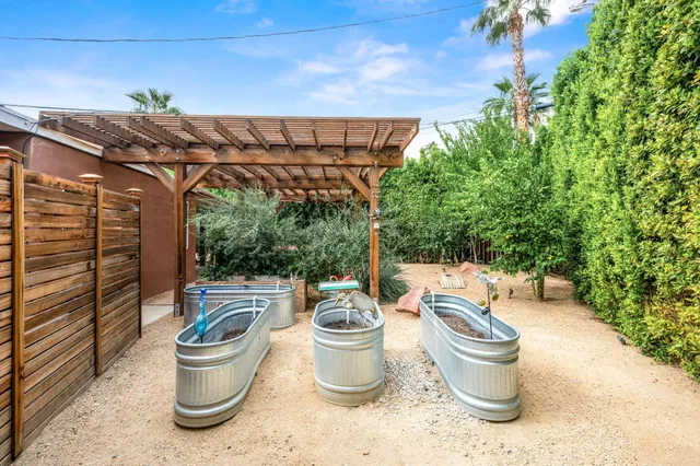 $875,000 | 45496 Garden Square, Palm Desert, CA 92260