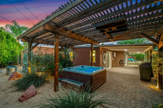 $875,000 | 45496 Garden Square, Palm Desert, CA 92260