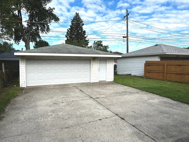 $208,000 | 856 Mackinaw Avenue, Calumet City, IL 60409