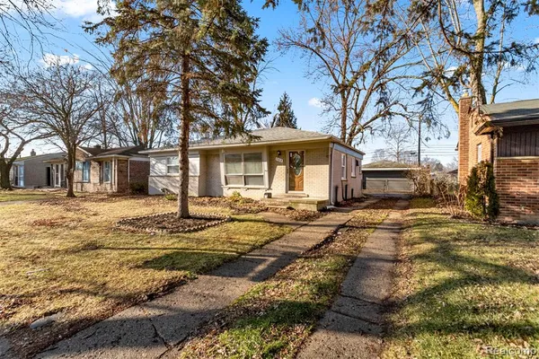 $2,200 | 9319 Merriman Road, Livonia, MI 48150