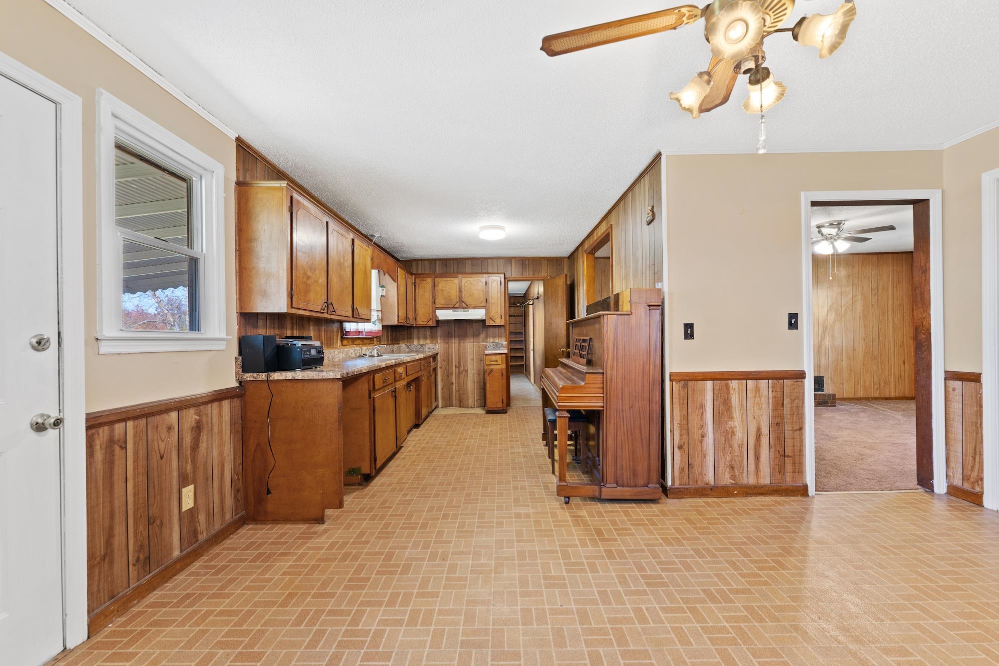 506 Duncan Reidville Road Duncan, SC 29334 - Photo 8 of 16