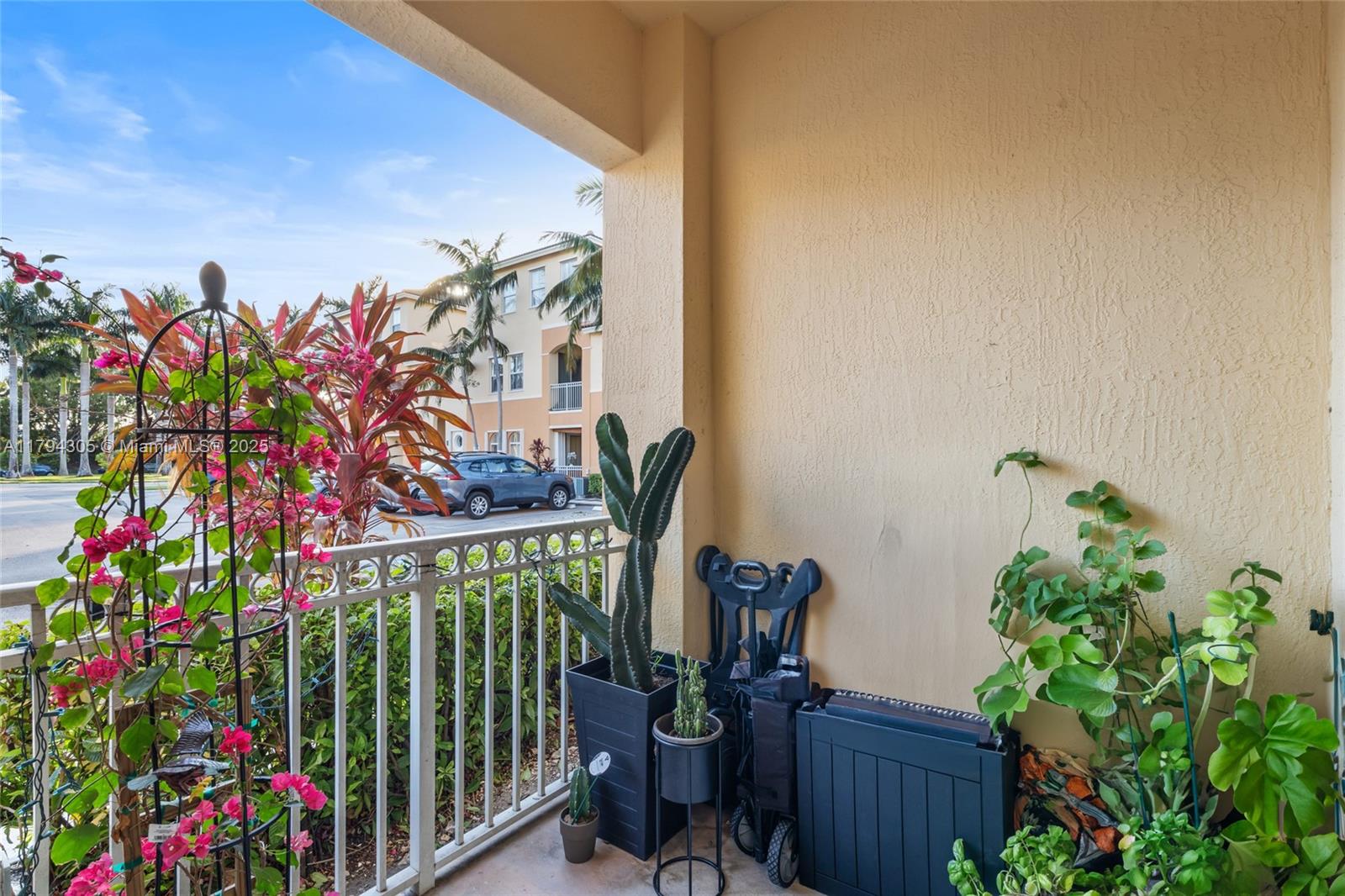 10012 Northwest 7th Street, Unit 107 Miami, FL 33172 - Photo 13 of 44