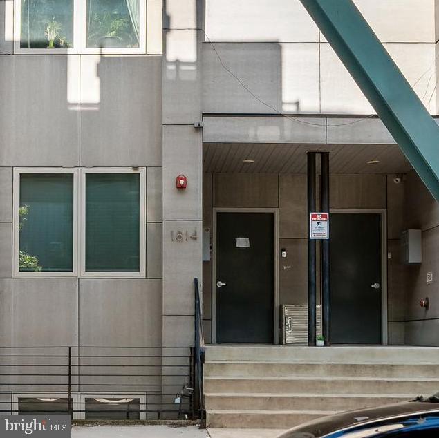 1814 North Front Street, Unit B Philadelphia, PA 19122 - Photo 18 of 19 Front exterior with EL train access nearby