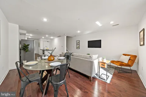 $299,900 | 1814 North Front Street, Unit B, Philadelphia, PA 19122