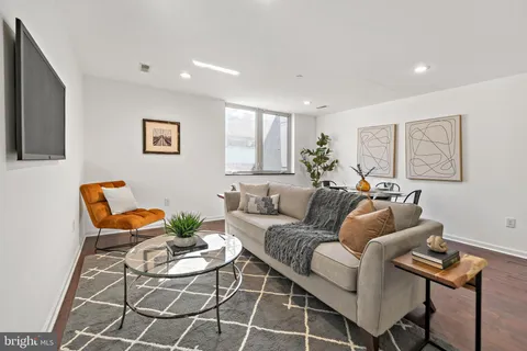 $299,900 | 1814 North Front Street, Unit B, Philadelphia, PA 19122