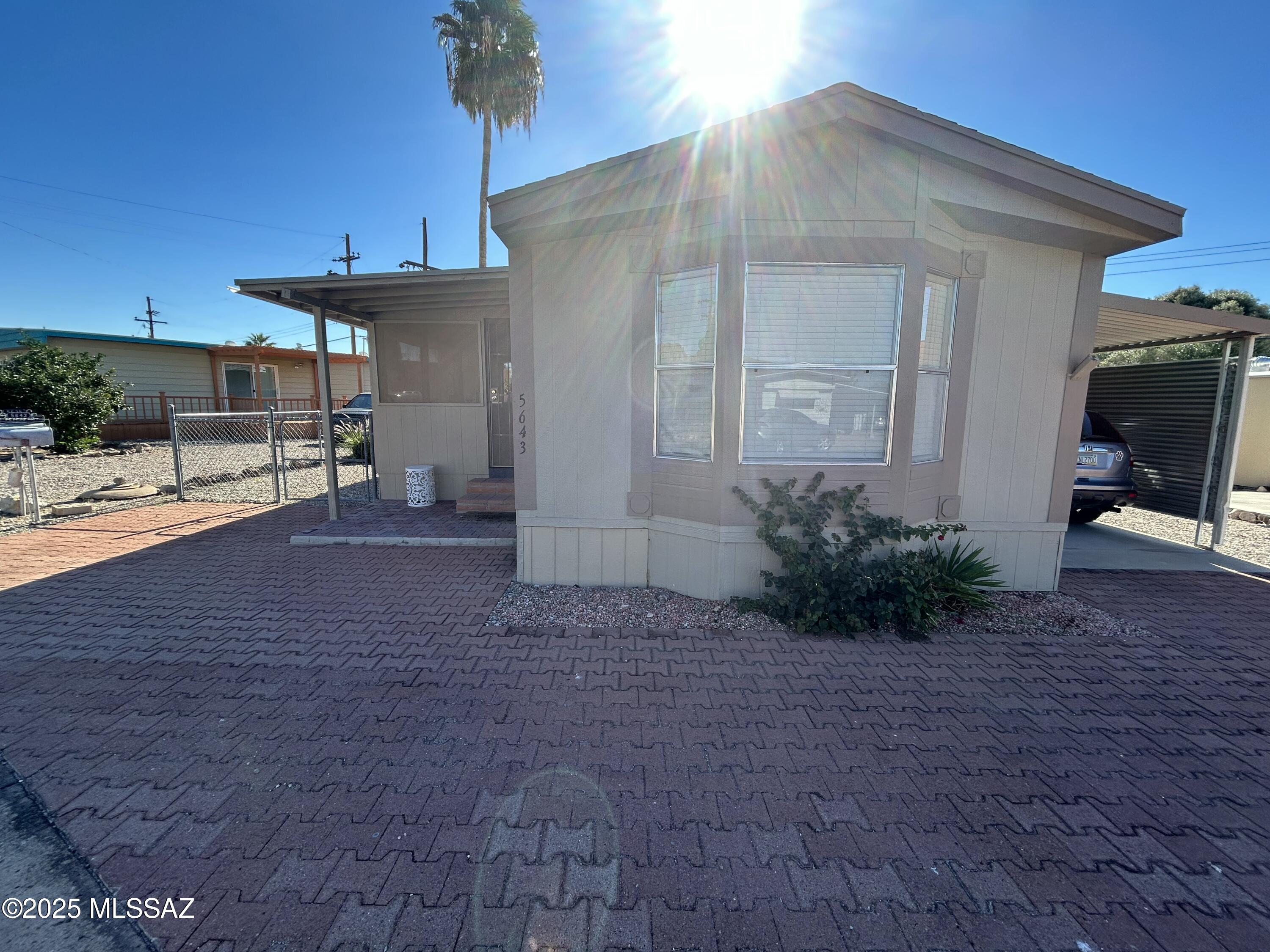5643 West Flying M Street Tucson, AZ 85713 - Photo 2 of 23 IMG_6432