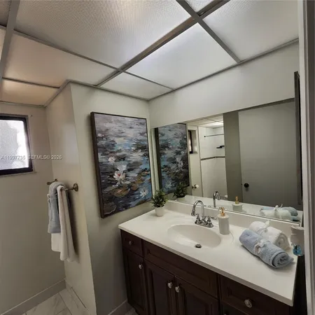$2,300 | 8415 Southwest 107th Avenue, Unit 238W, Miami, FL 33173