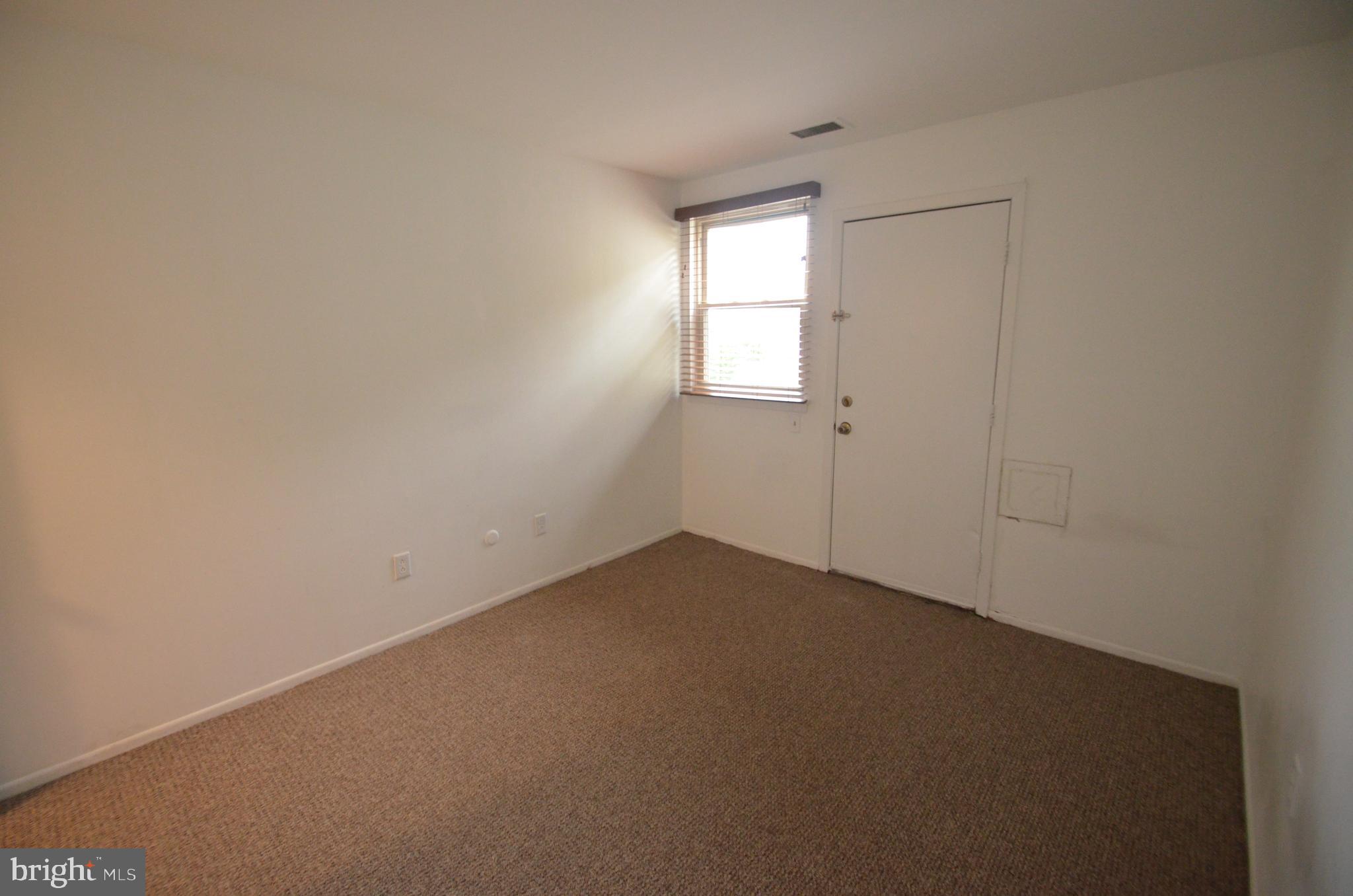 1104 Thomas Road Warrington, PA 18976 - Photo 17 of 27 1st Floor Unit - Bedroom 2