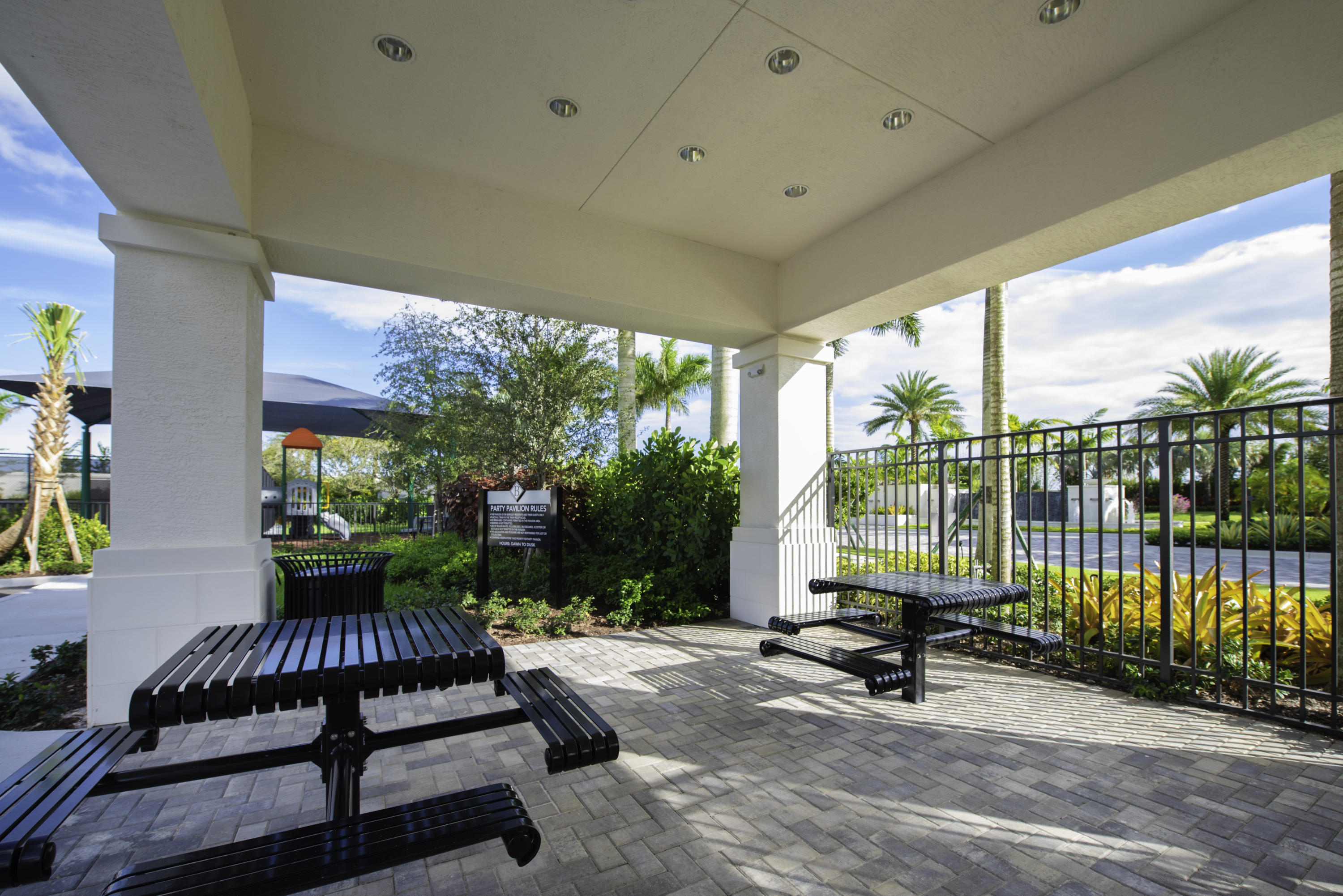 11816 Windy Frst Way Boca Raton, FL 33498 - Photo 15 of 17 Party-Pavilion