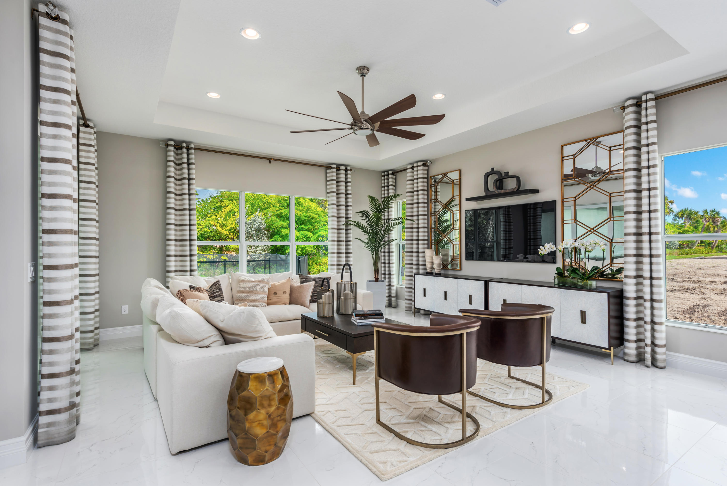 11816 Windy Frst Way Boca Raton, FL 33498 - Photo 3 of 17 Living Room