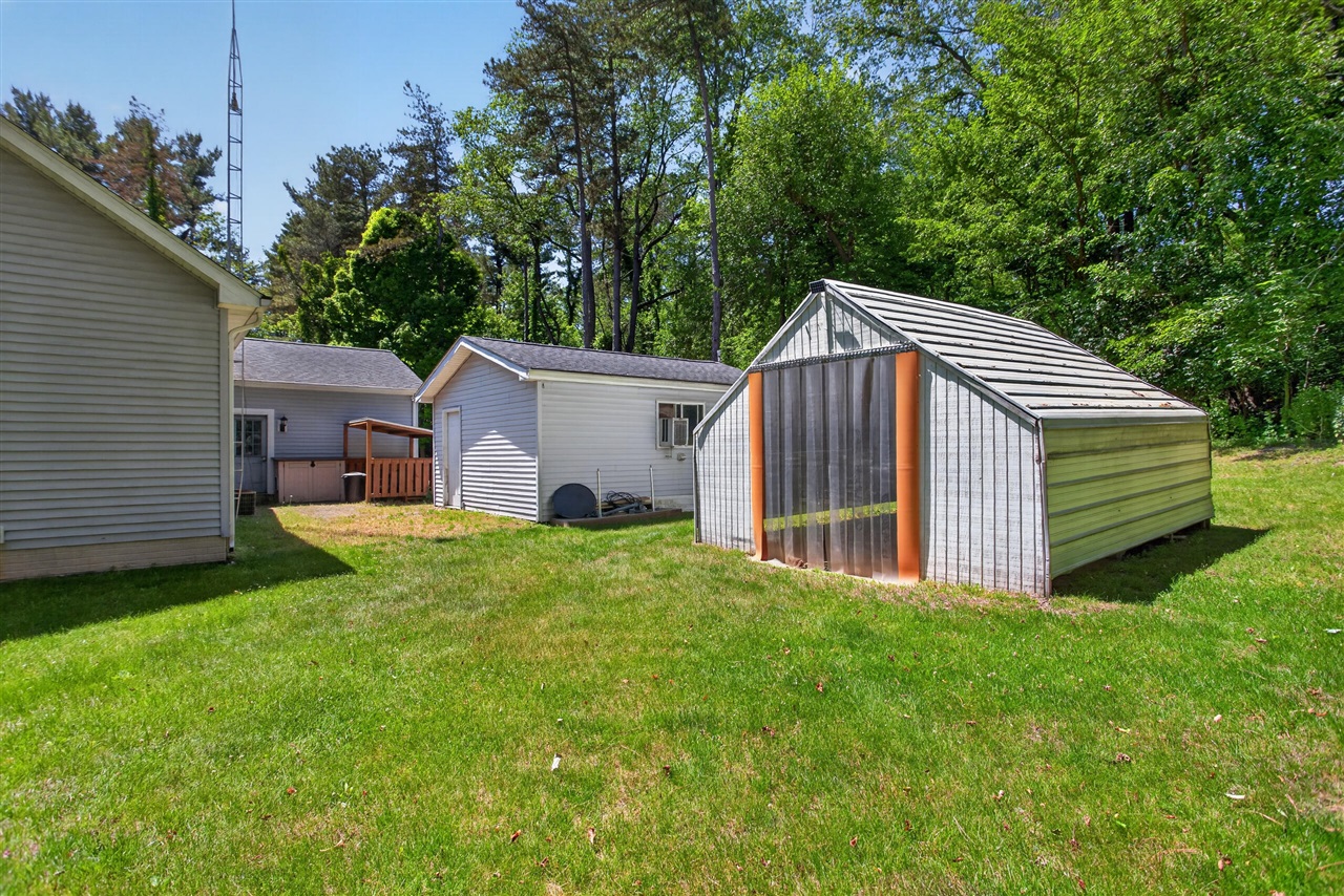 7655 Riverside Road Brooklyn, MI 49230 - Photo 51 of 55