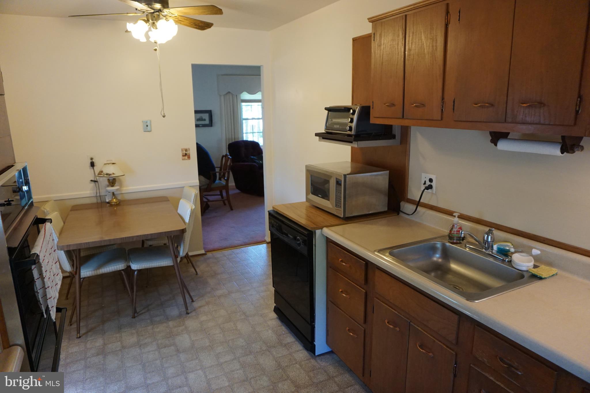119 Northway Road Reisterstown, MD 21136 - Photo 11 of 22 Kitchen