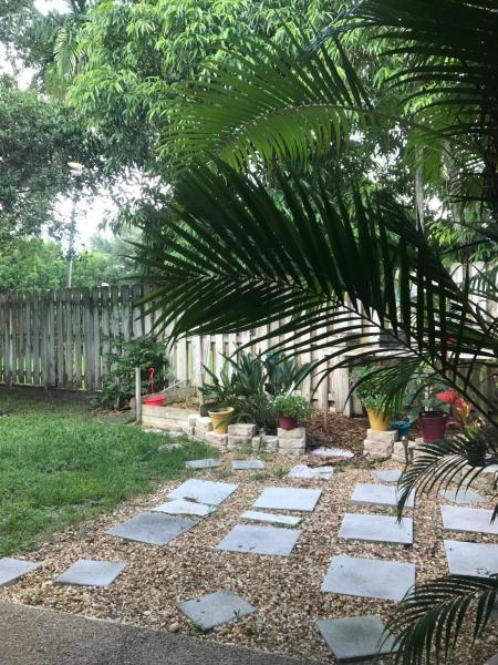 side yard