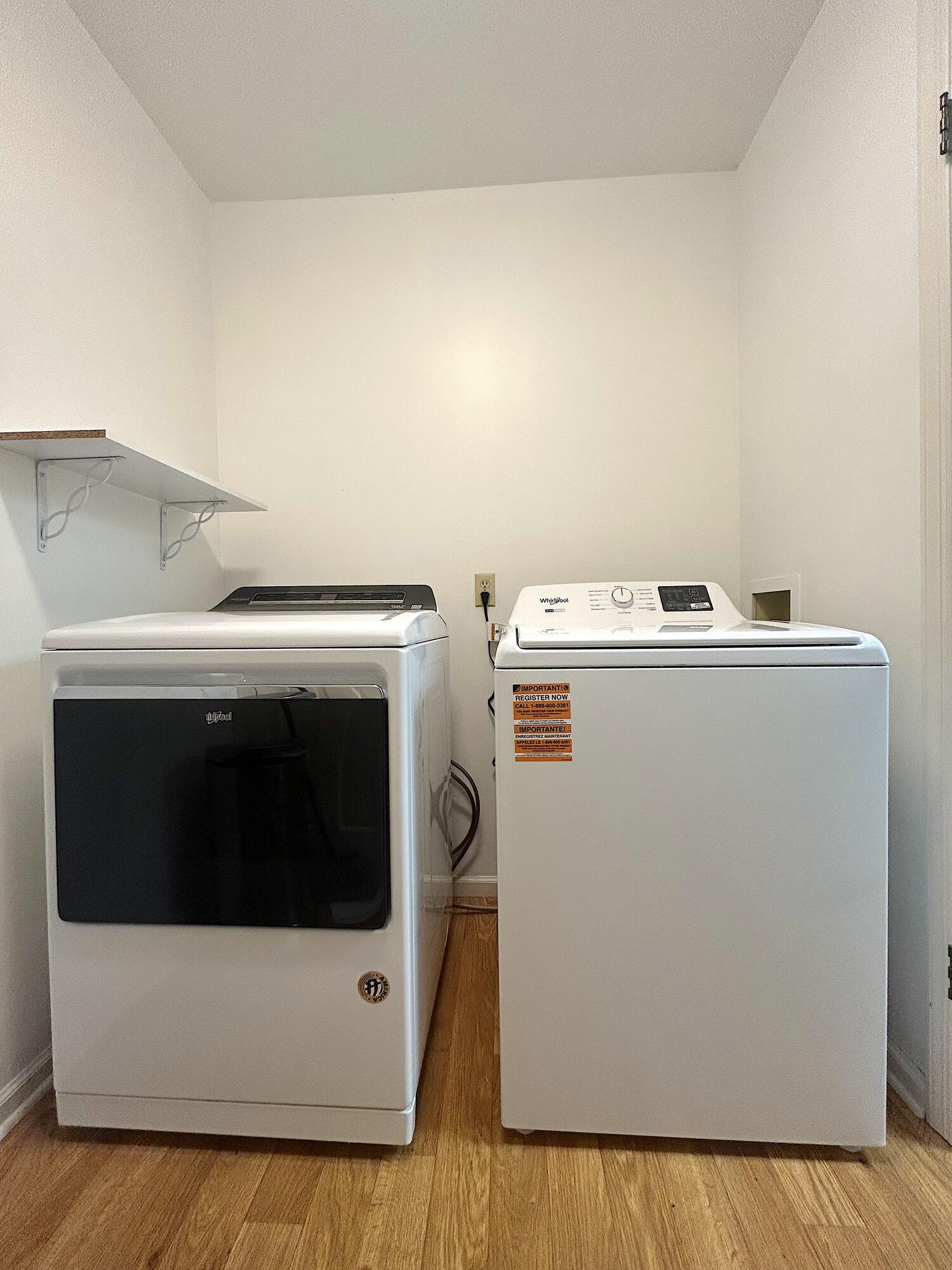 280 County Road B Fontana, WI 53125 - Photo 6 of 15 Laundry Facility off Kitchen