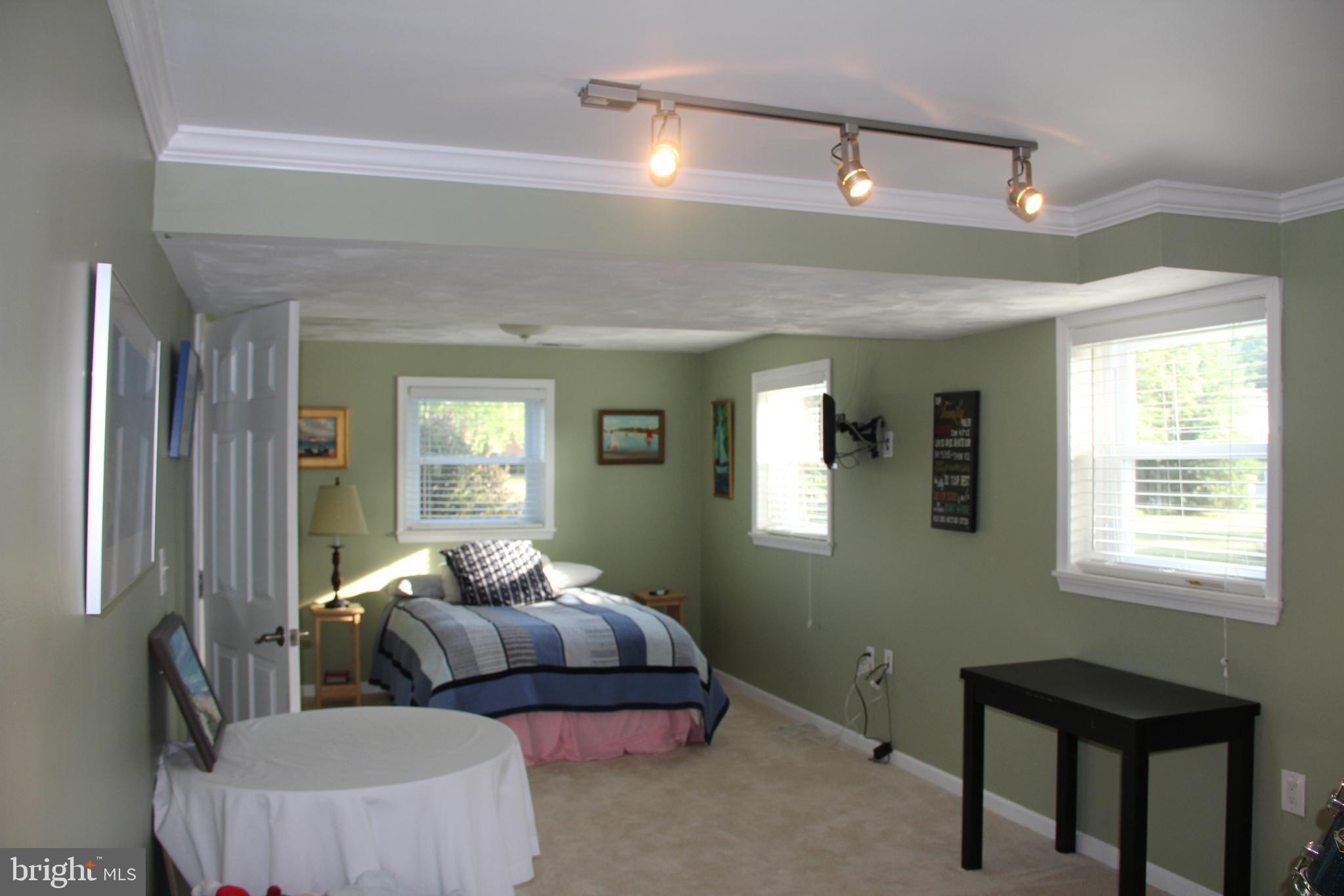 8115 Clearfield Road Frederick, MD 21702 - Photo 14 of 18 Gallery Image 14