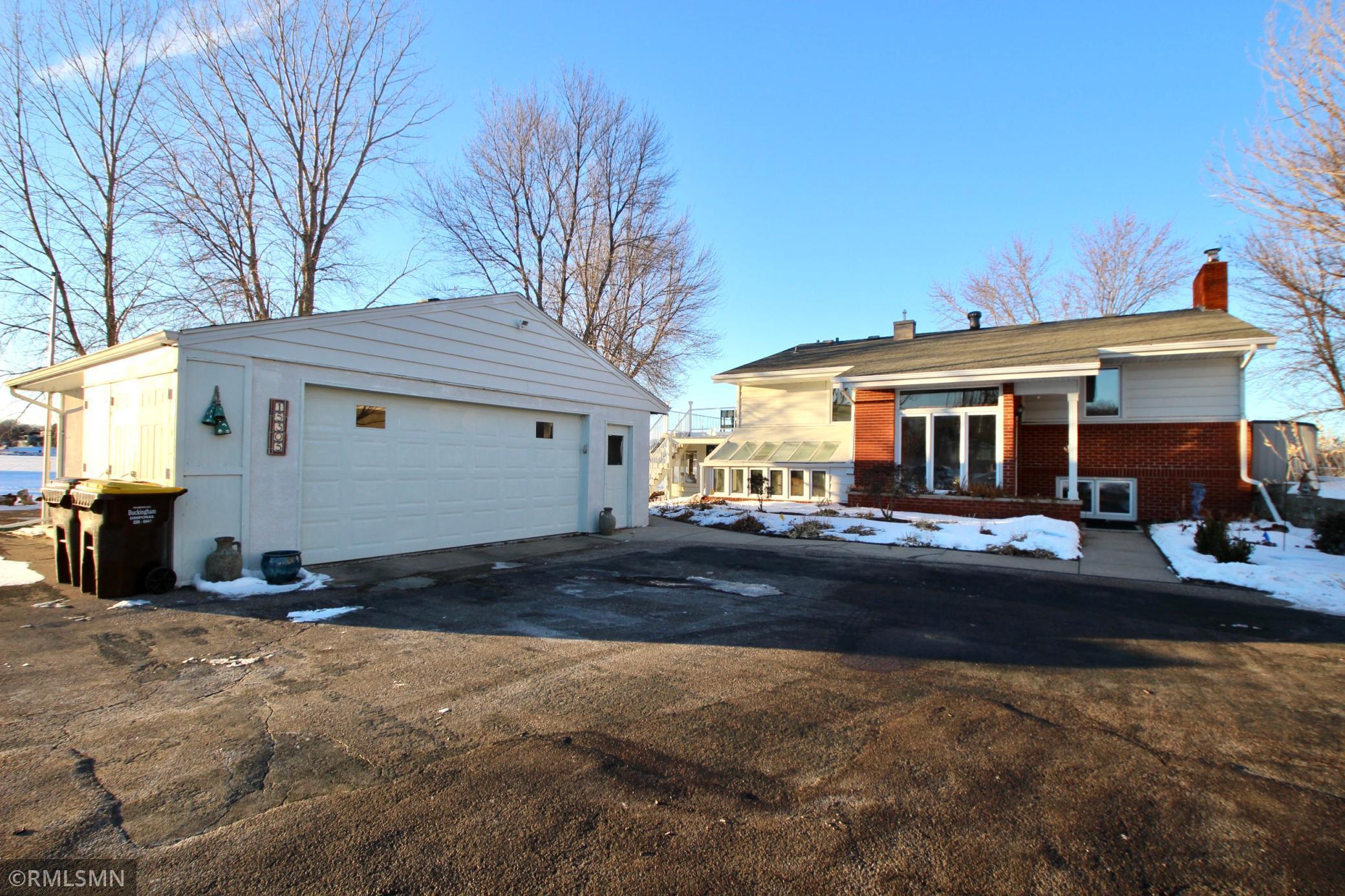 15305 Breezy Point Road Southeast Prior Lake, MN 55372 - Photo 7 of 71 Gallery Image 7