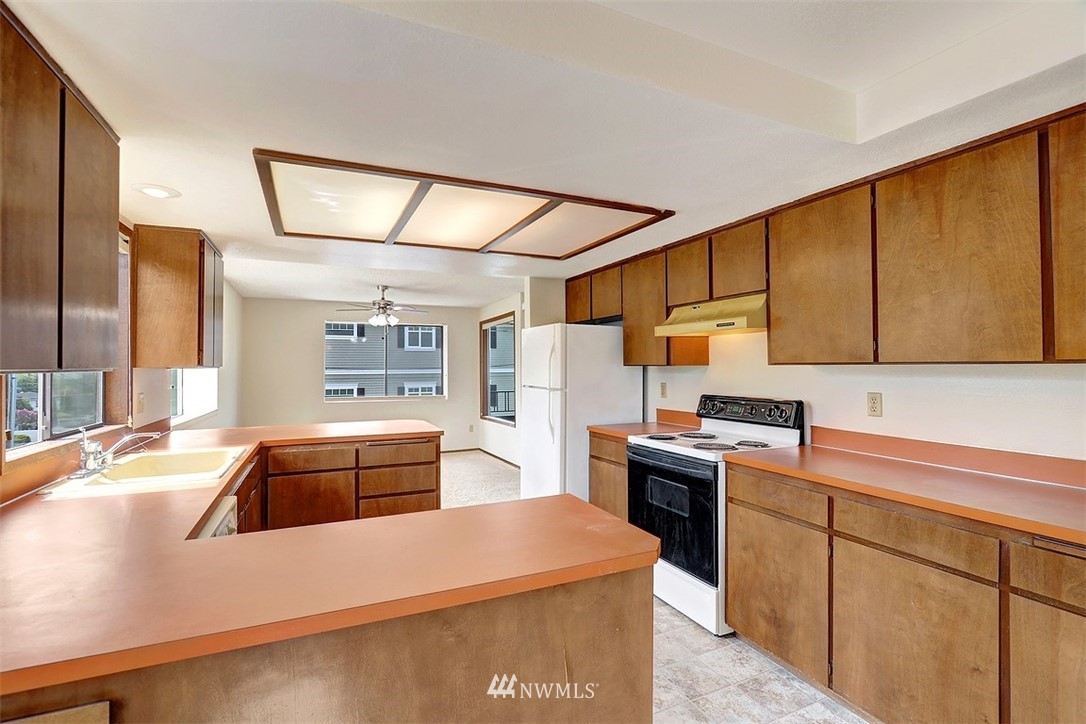 325 Walnut Street, Unit 101 Edmonds, WA 98020 - Photo 12 of 19 Gallery Image 12