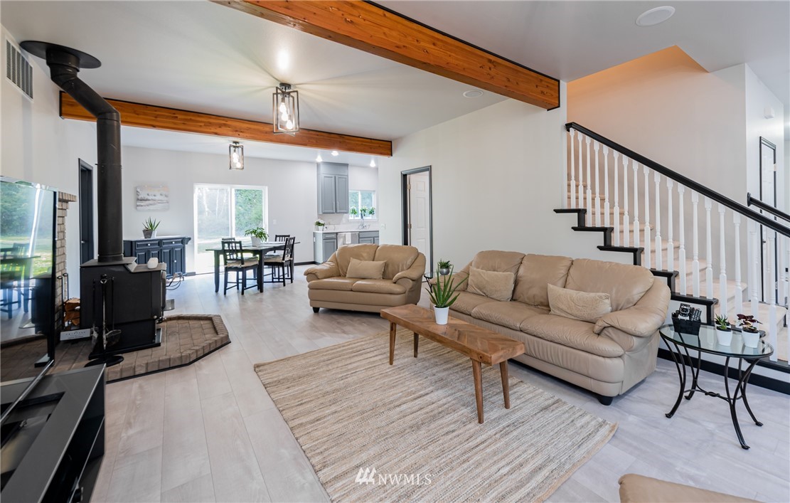 6082 Birch Point Road Blaine, WA 98230 - Photo 7 of 40 Gallery Image 7
