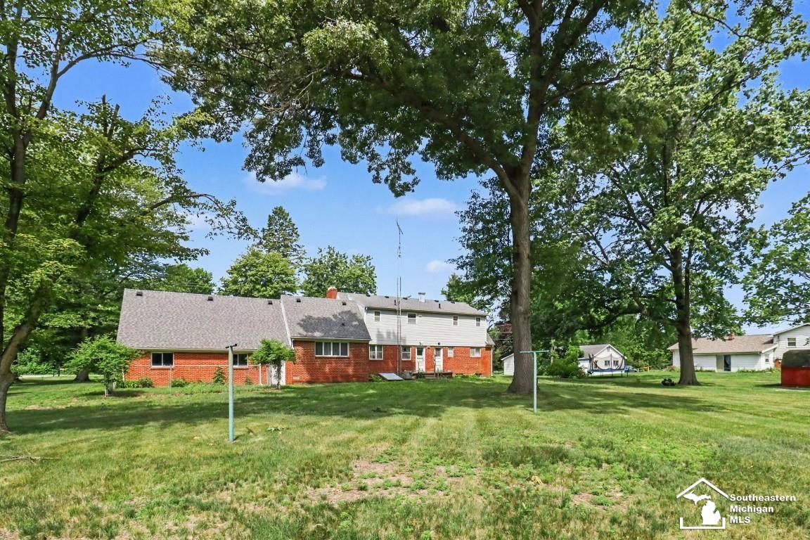9506 Secor Road Temperance, MI 48182 - Photo 4 of 10