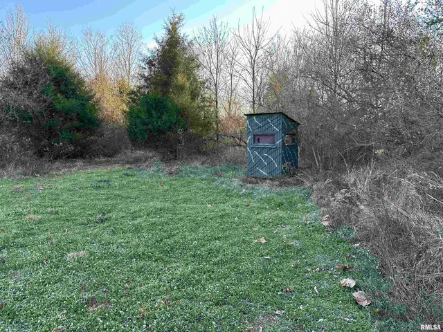 $420,000 | 0 County Highway, Unit COUNTY, Cisne, IL 62823