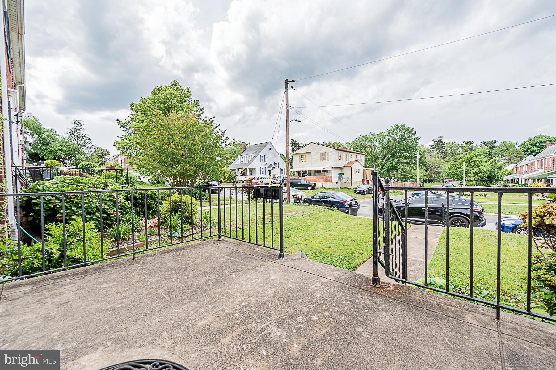 706 Braeside Road Baltimore, MD 21229 - Photo 2 of 28 Front Porch