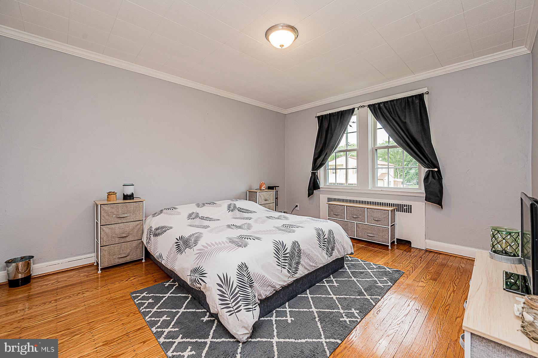 706 Braeside Road Baltimore, MD 21229 - Photo 15 of 28 Primary Bedroom