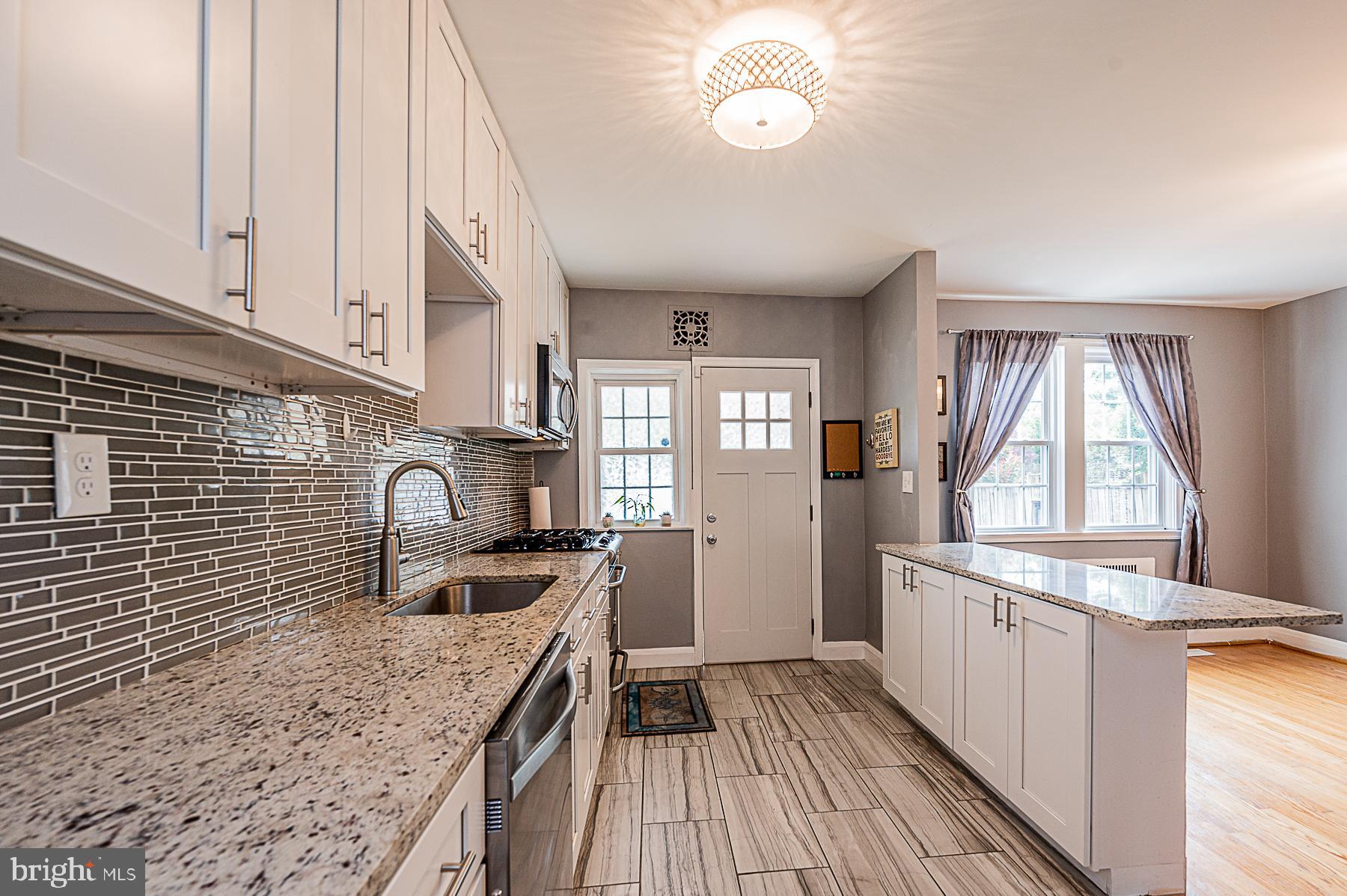 706 Braeside Road Baltimore, MD 21229 - Photo 4 of 28 Updated Kitchen
